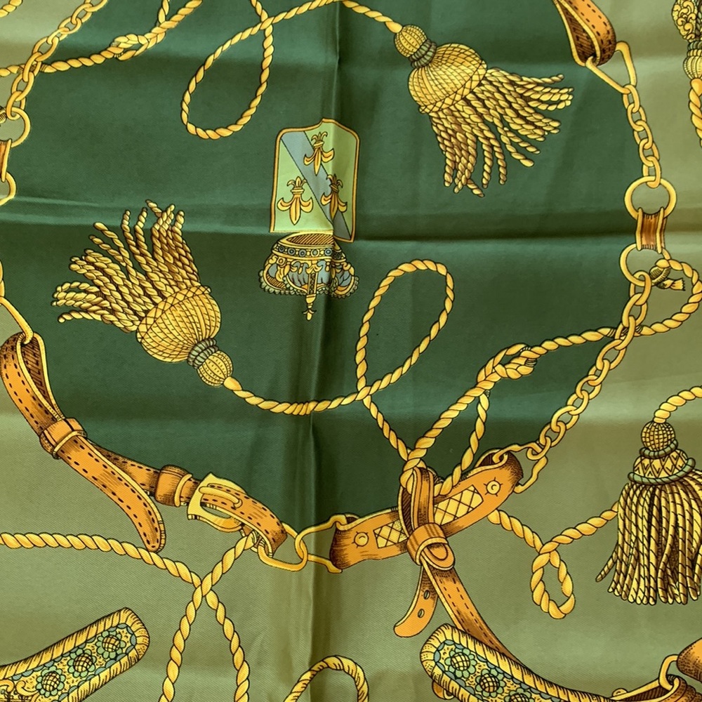 Scarf - Picture 6 of 7